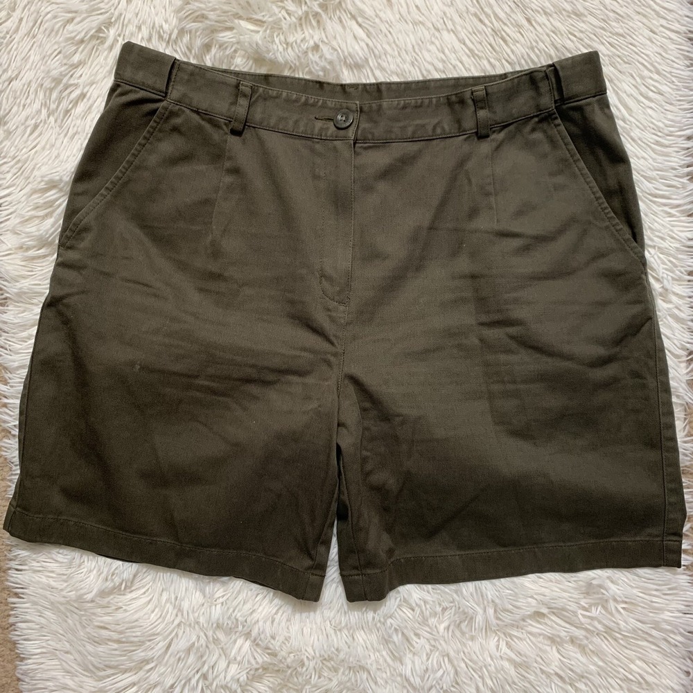 LL Bean Men's  Shorts Classic Fit Green Elastic Waist Draw String Cotton Size 12